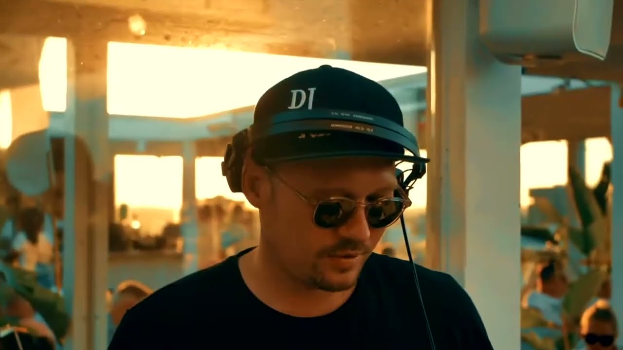 Video preview: Pink Panta – Event DJ Dennis