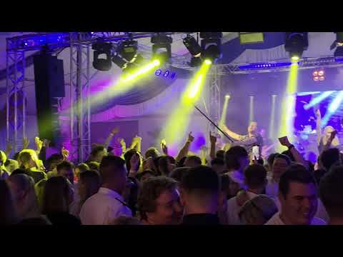 Video preview: Pink Panta – Sex on Fire · in the festival tent